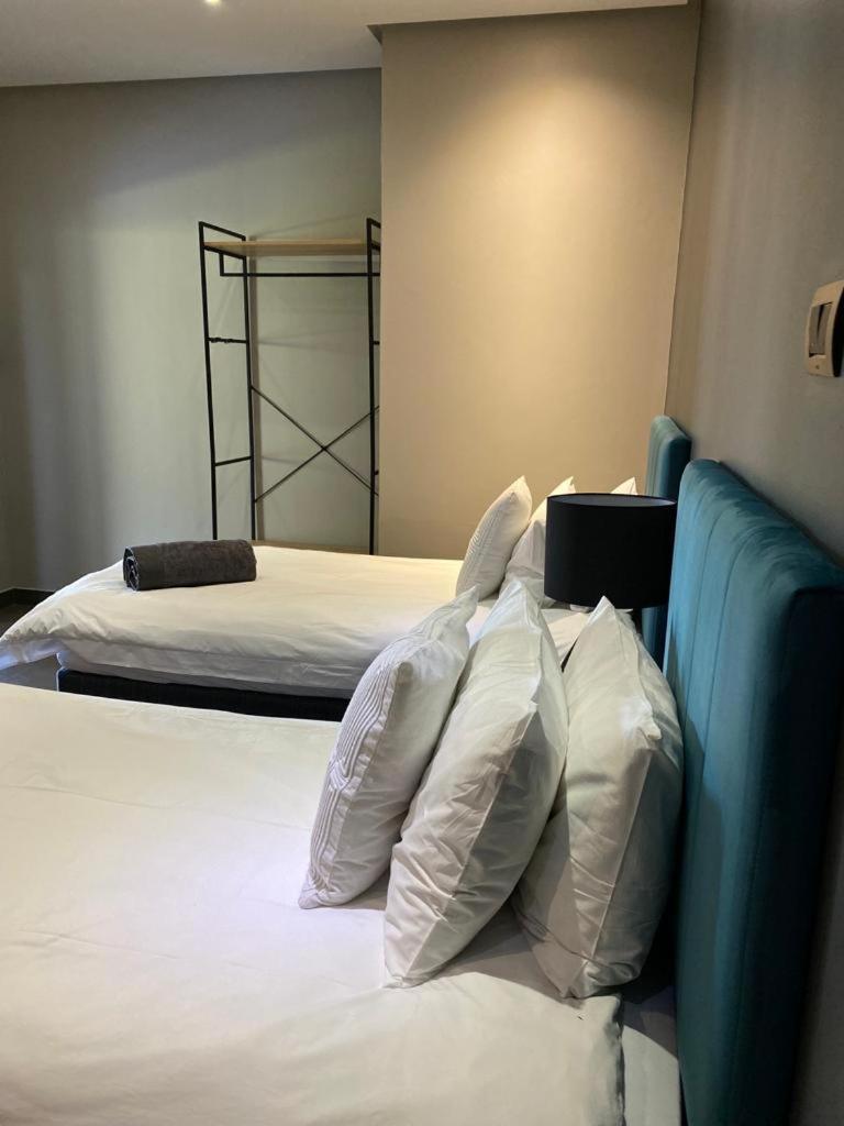 The Raz Bed & Breakfast Харисмит Екстериор снимка
