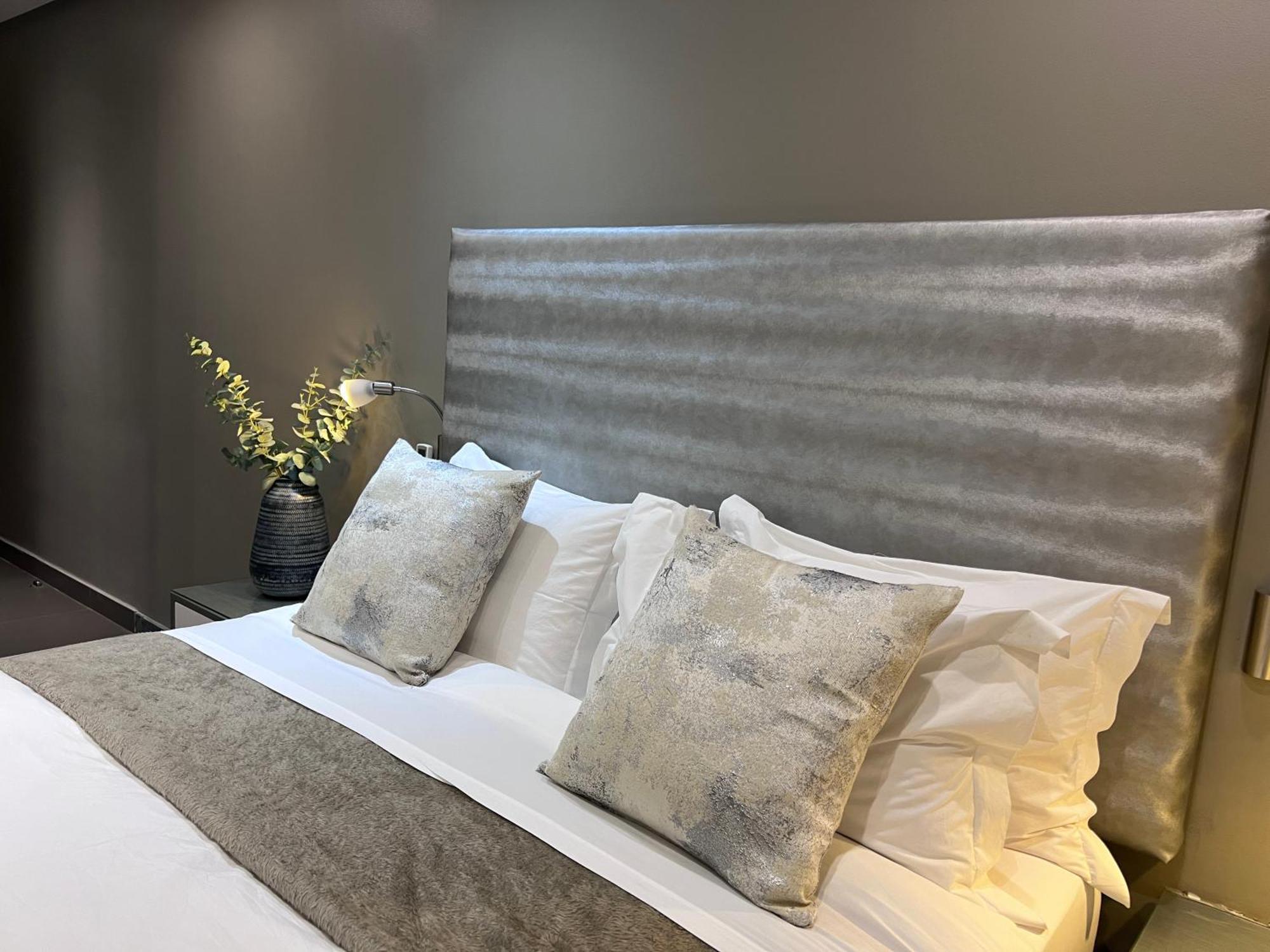 The Raz Bed & Breakfast Харисмит Екстериор снимка